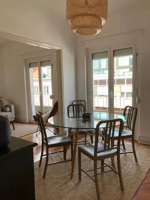 Apartamento Apartamento Bem Localizado Para Familias & Amigos Lisboa